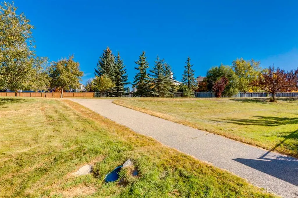 258 Millview Gardens SW