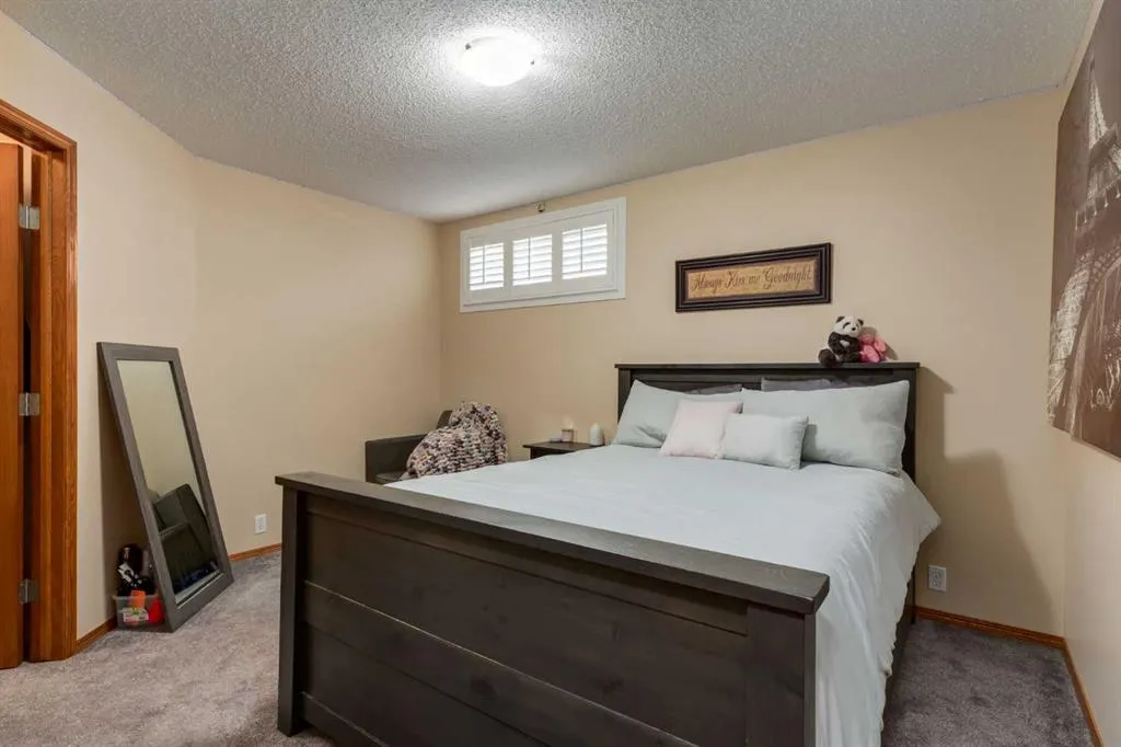 258 Millview Gardens SW