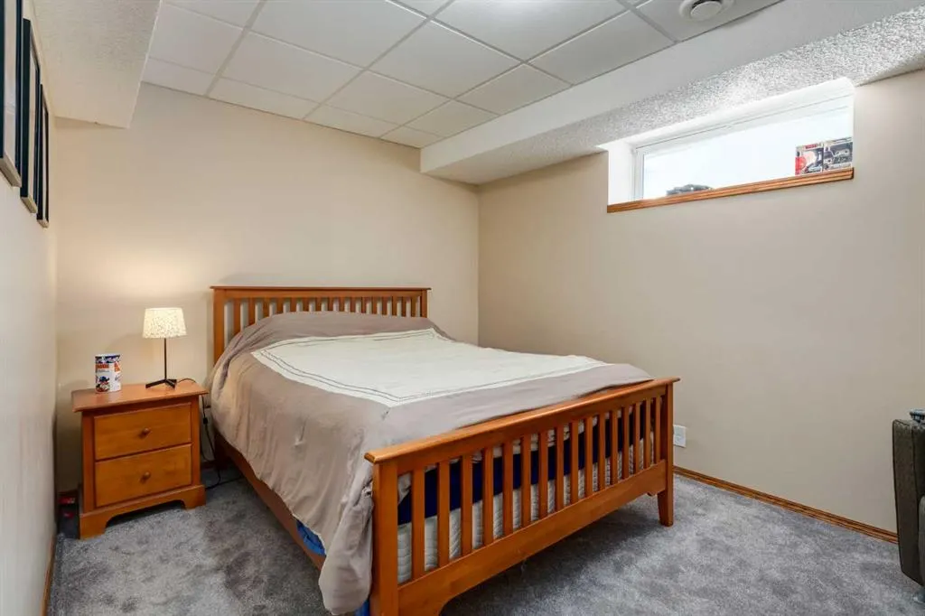 258 Millview Gardens SW