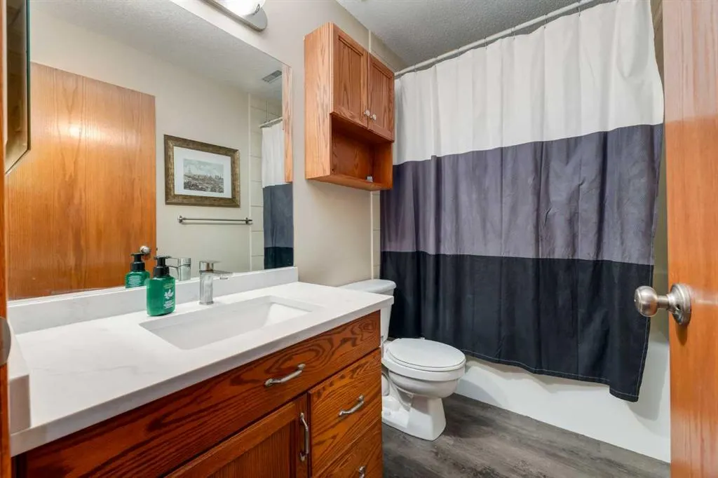 258 Millview Gardens SW