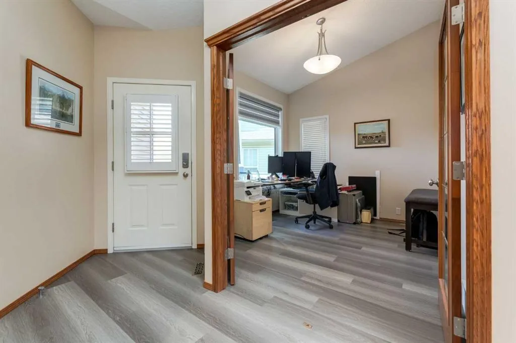 258 Millview Gardens SW