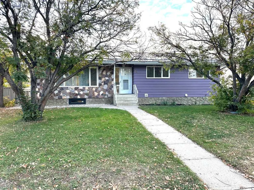 31 10 Street W
