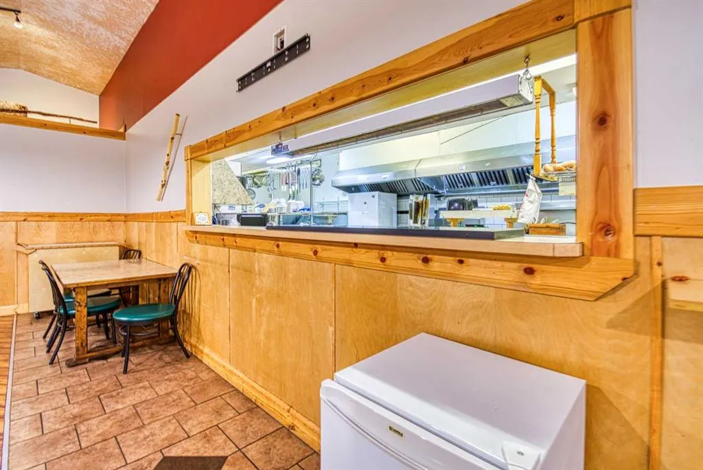 9925 100 Street