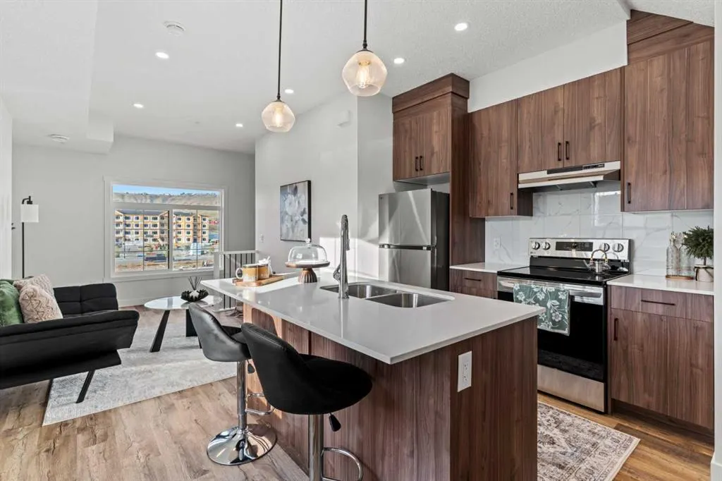 156 Park Street, #112