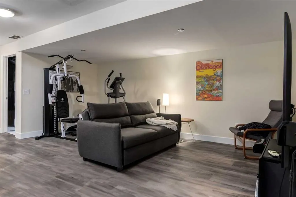 2013 24 Street SW, #2