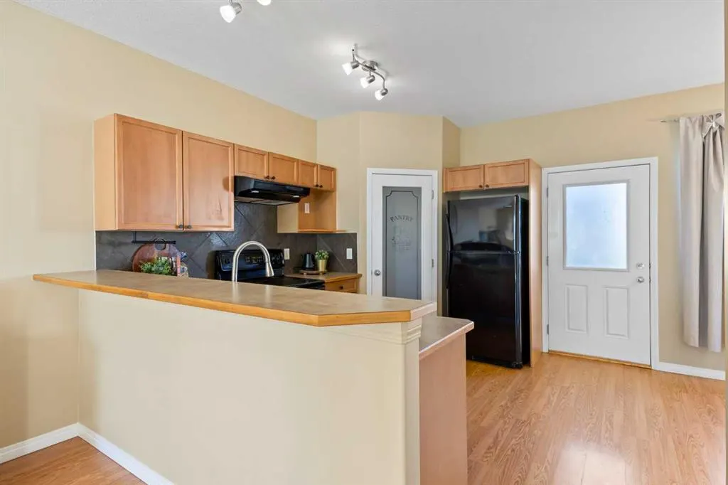 703 Luxstone Square SW, #1301
