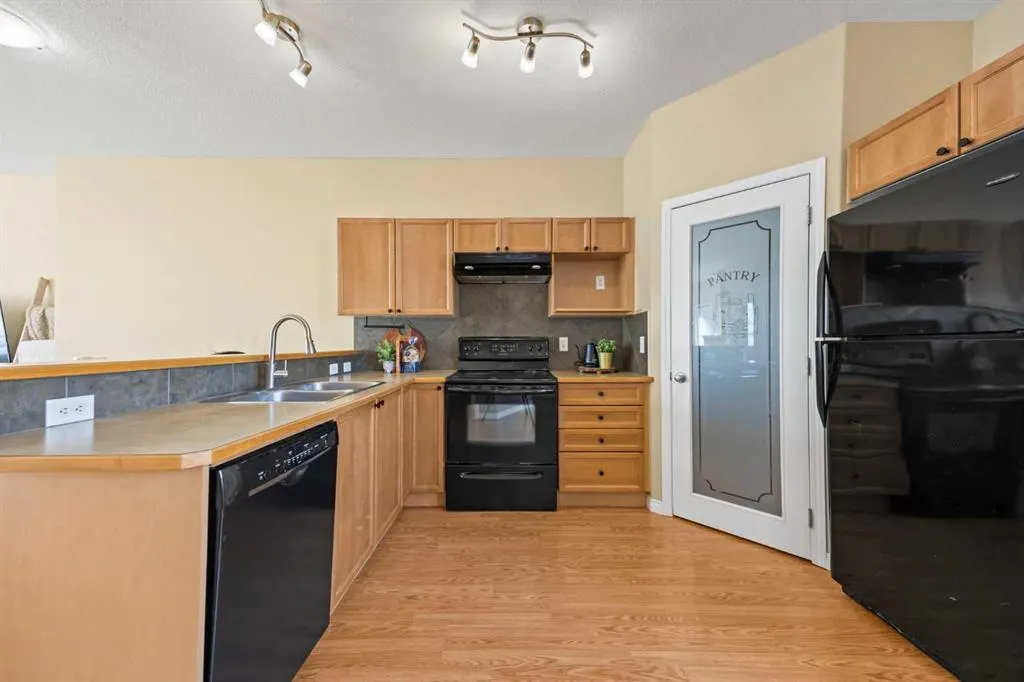 703 Luxstone Square SW, #1301