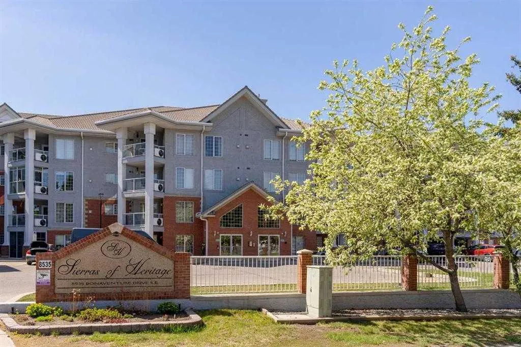 8535 Bonaventure Drive SE, #202