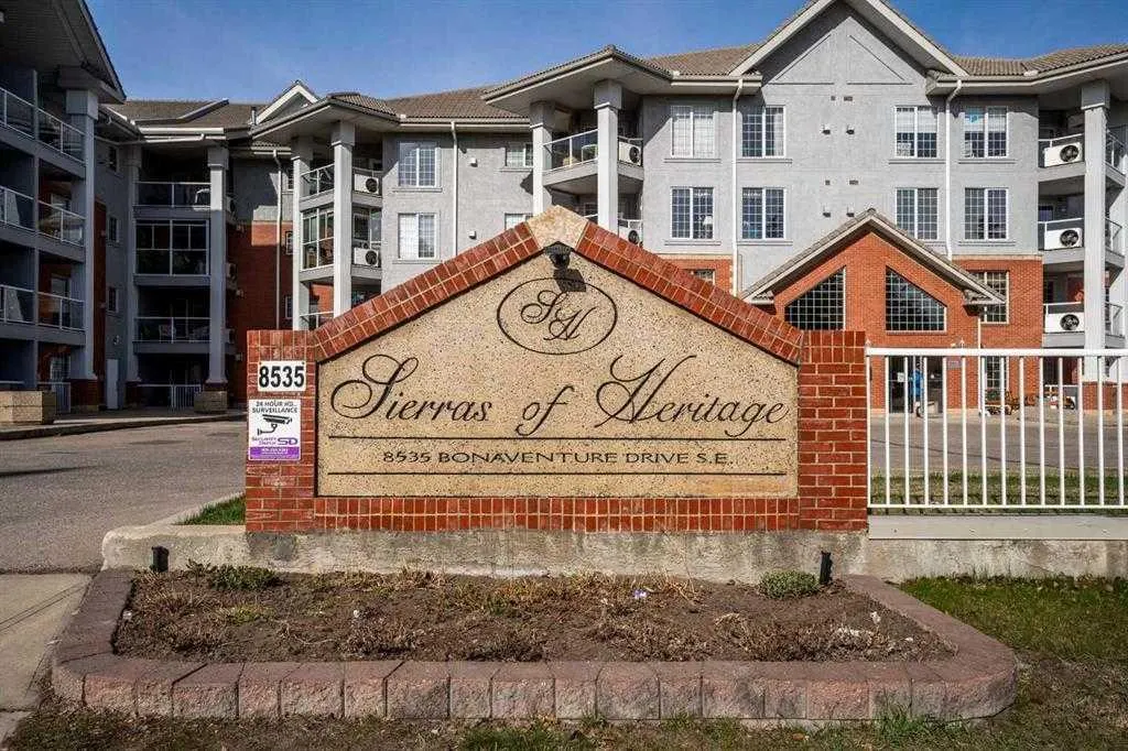 8535 Bonaventure Drive SE, #202