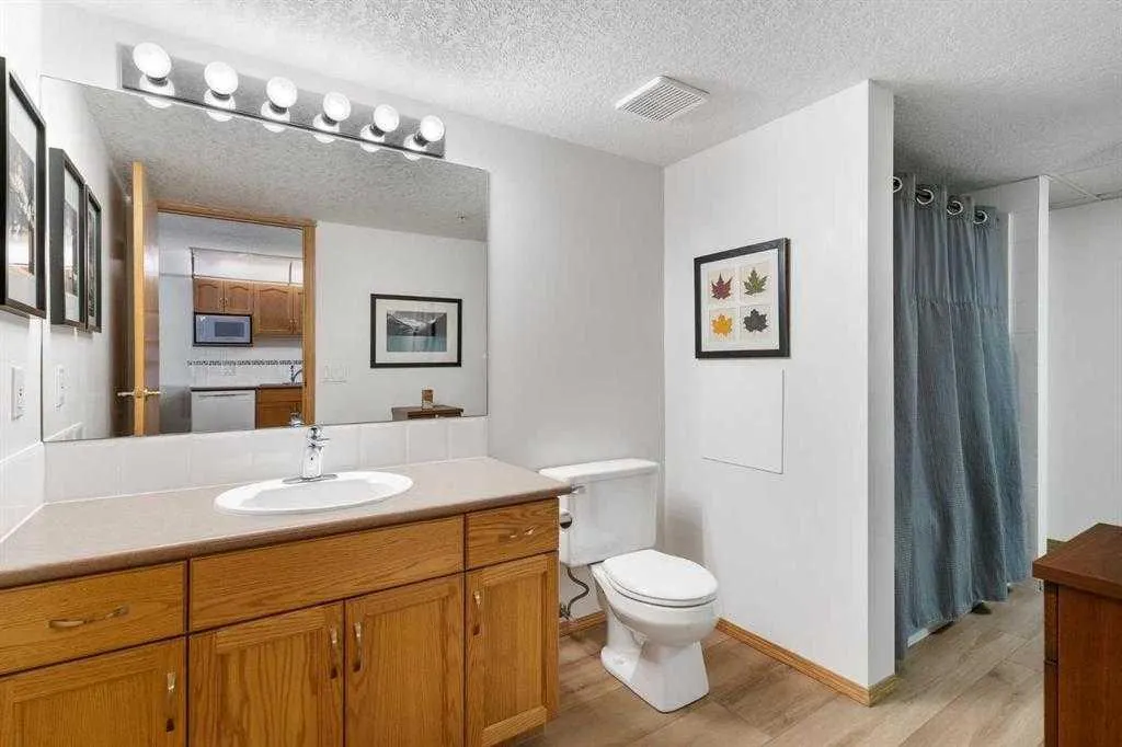 8535 Bonaventure Drive SE, #202