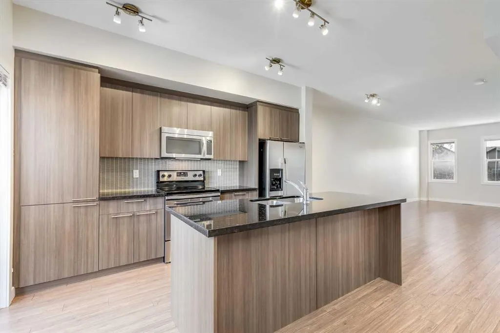 155 Silverado Common SW
