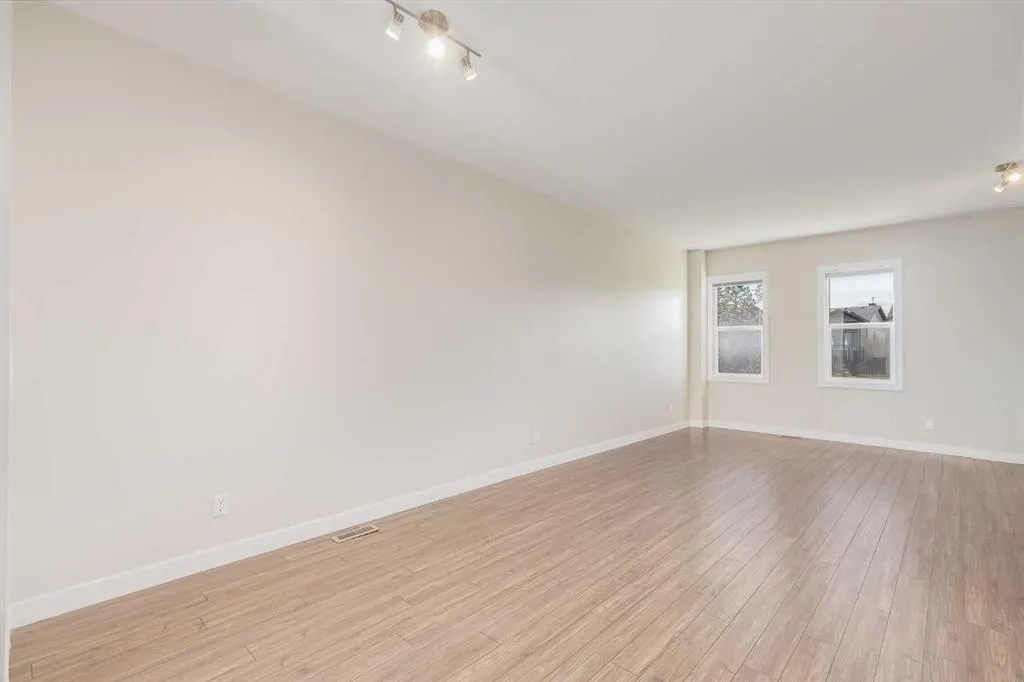 155 Silverado Common SW