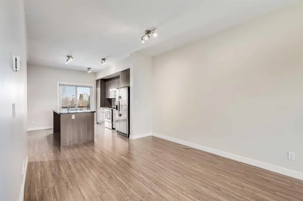 155 Silverado Common SW