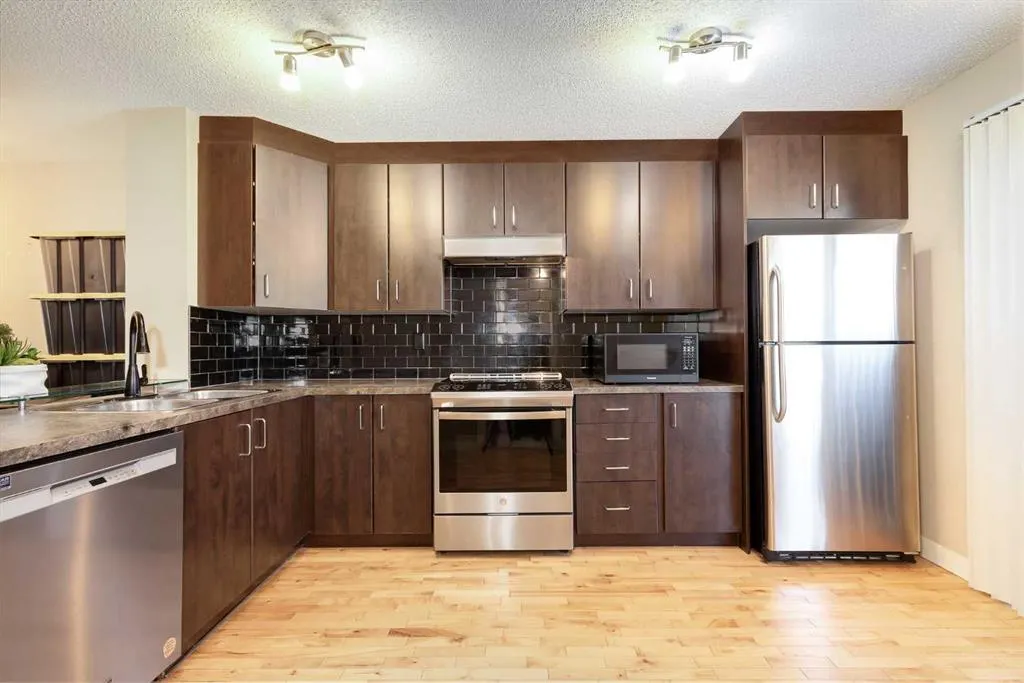 2445 Kingsland Road SE, #306