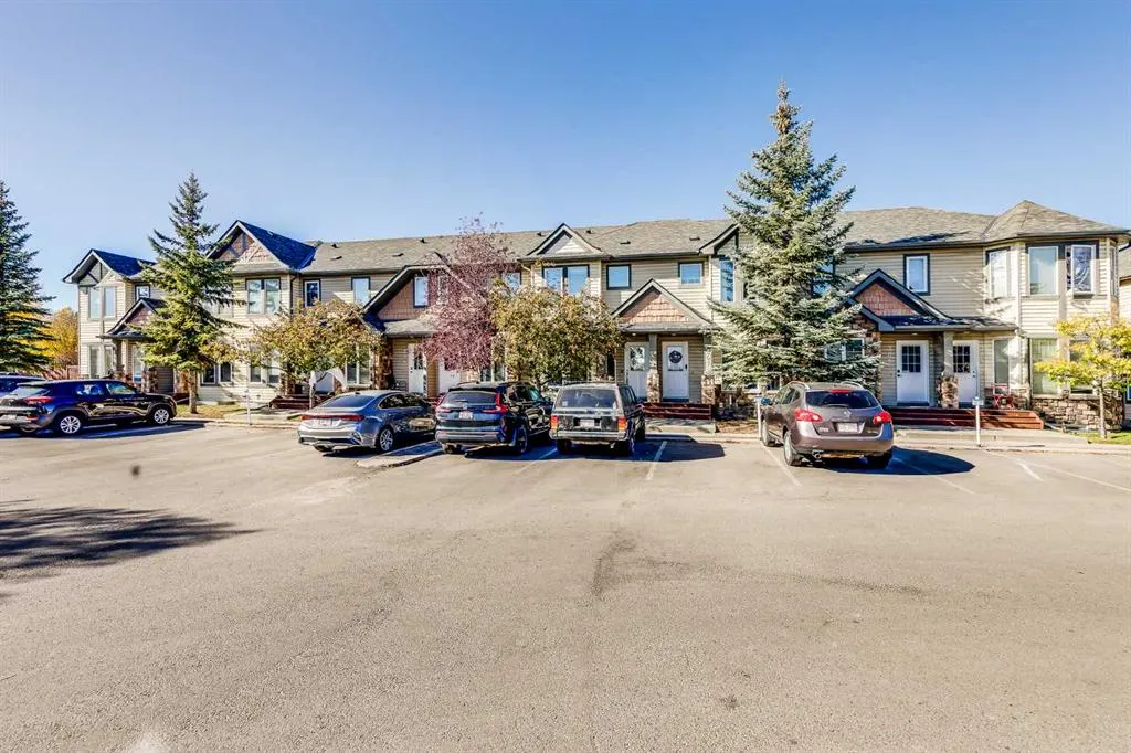 2445 Kingsland Road SE, #306