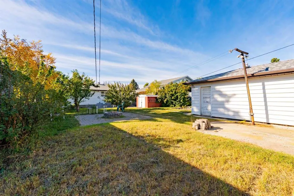98 Lynnwood Drive SE