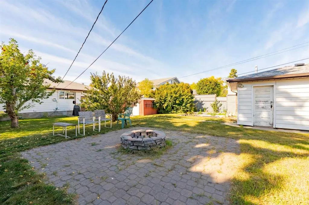98 Lynnwood Drive SE