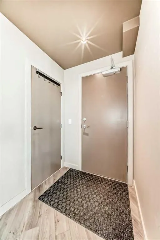 220 12 Avenue SE, #401