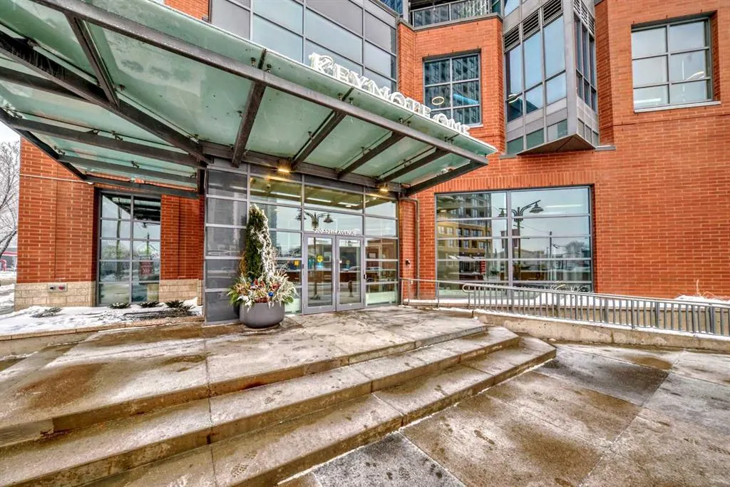 220 12 Avenue SE, #401