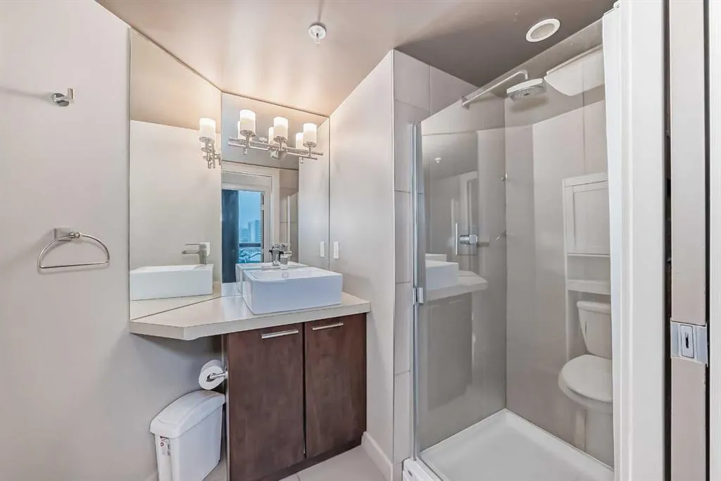 220 12 Avenue SE, #401