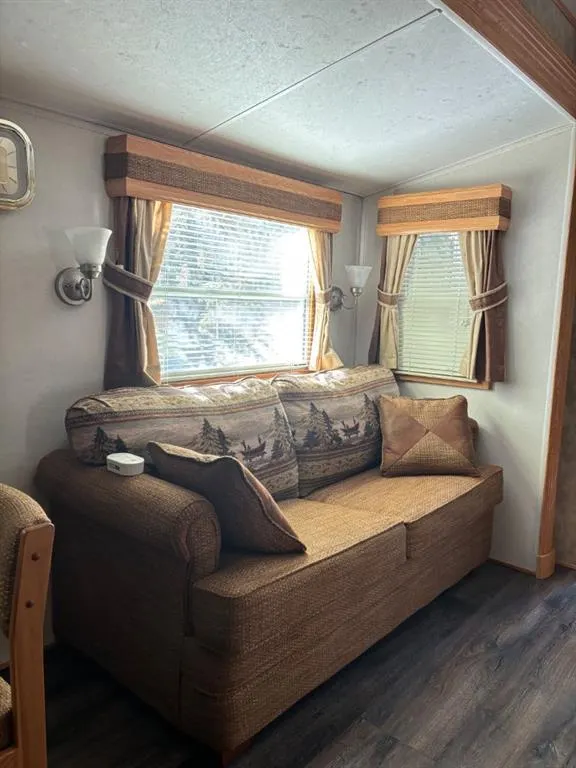 200 4th Ave SW, #18