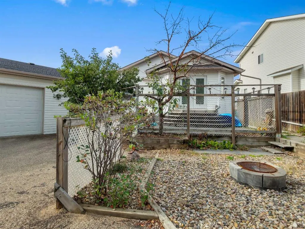 67 Plumtree Crescent
