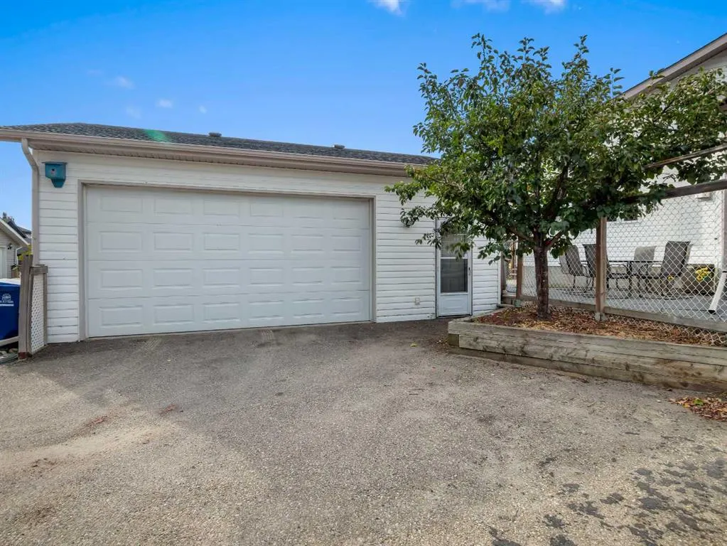 67 Plumtree Crescent