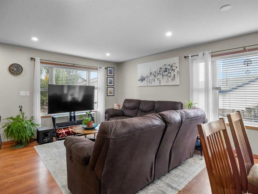 67 Plumtree Crescent