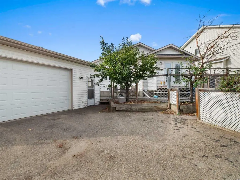 67 Plumtree Crescent