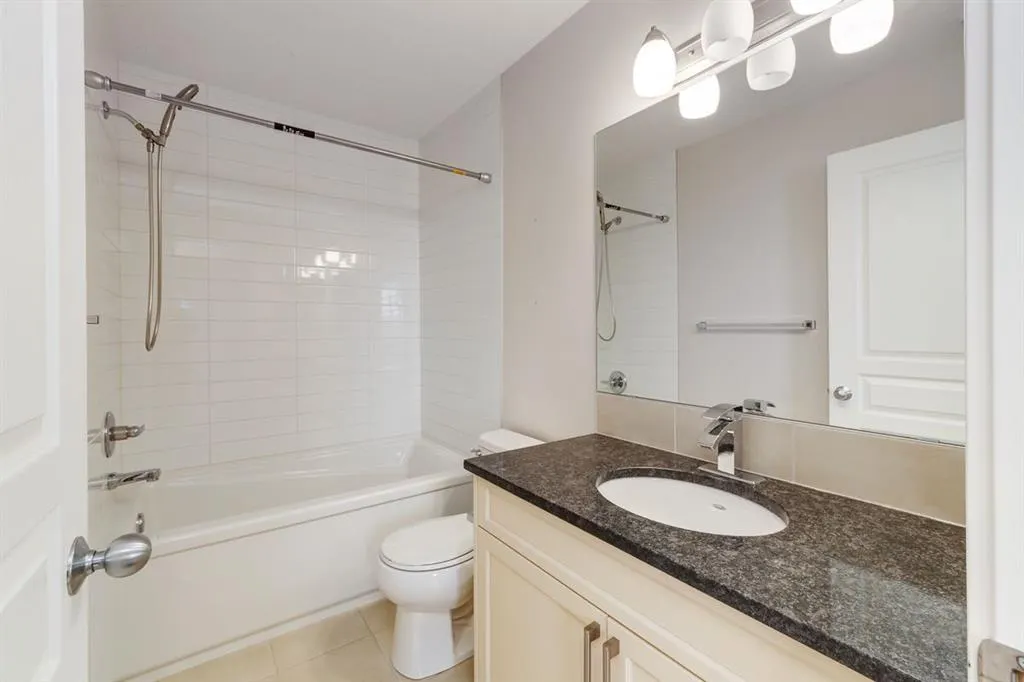 141 Cranford SE