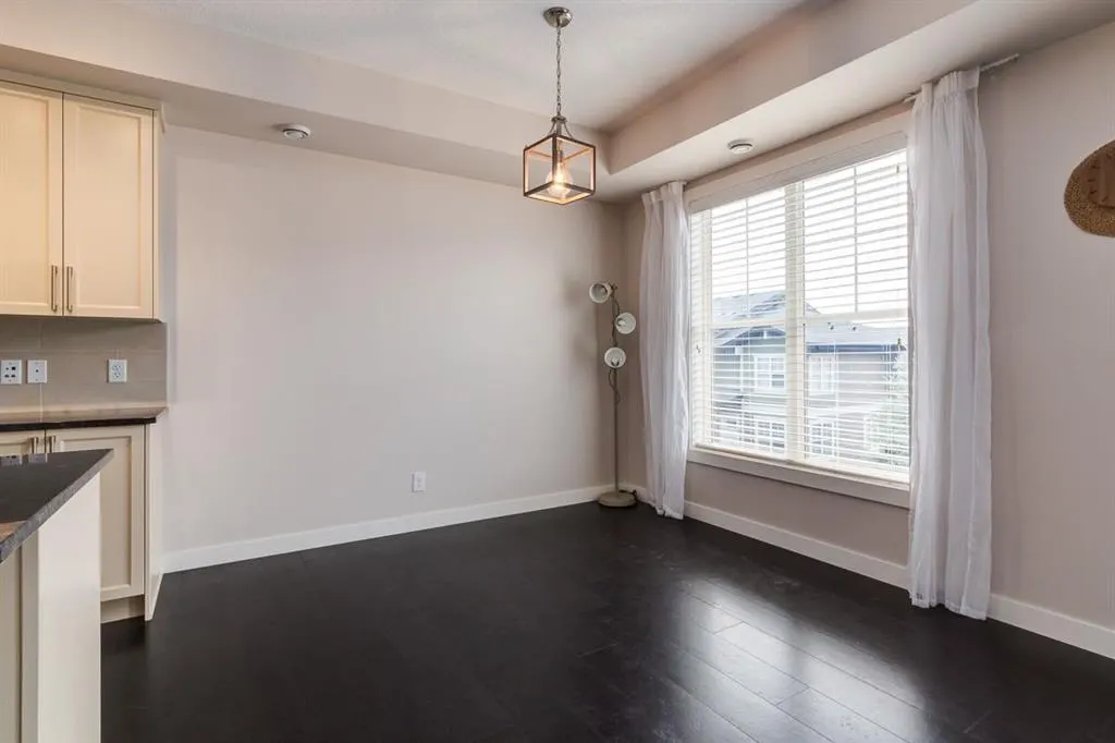 141 Cranford SE