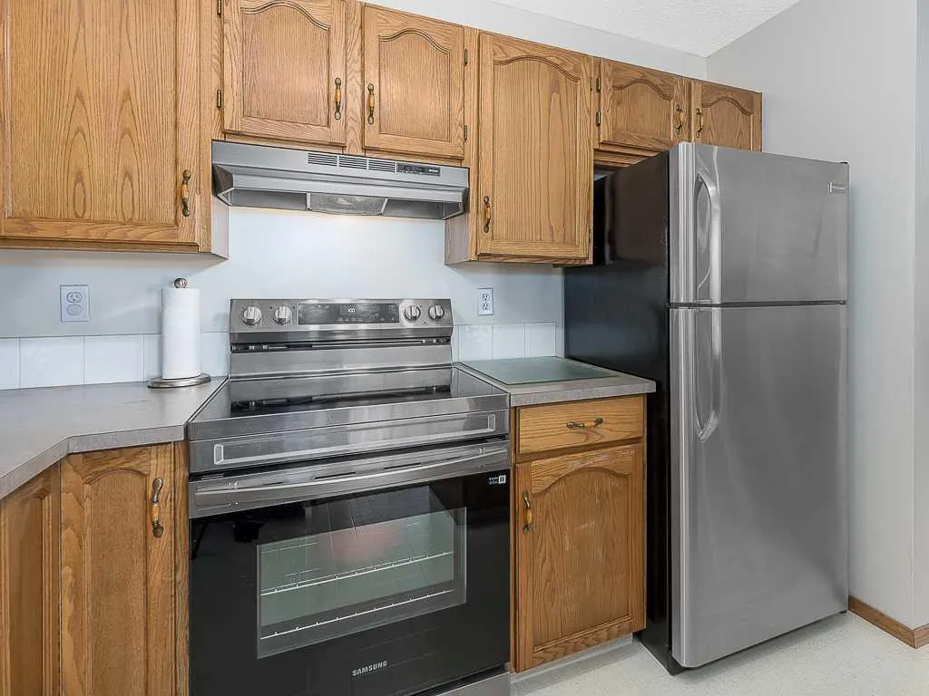 119 Mt Douglas Manor SE