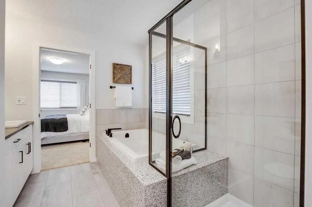 182 Walgrove Manor SE