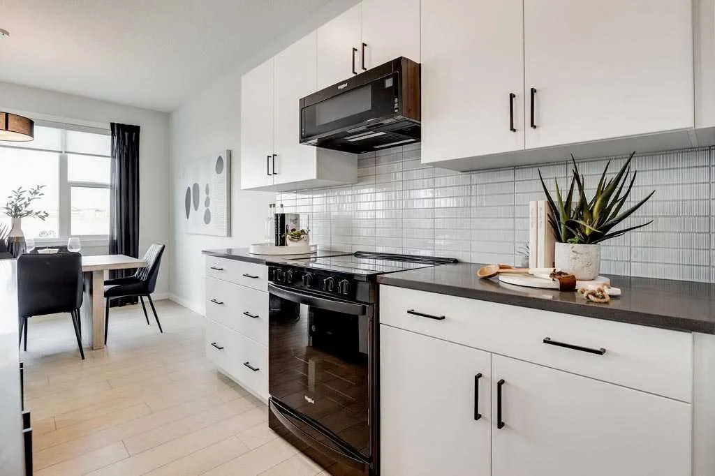 182 Walgrove Manor SE