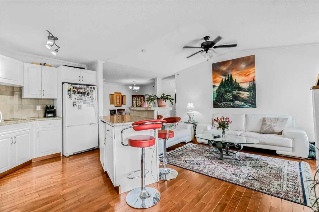 3308 Valleyview Park SE, ##308
