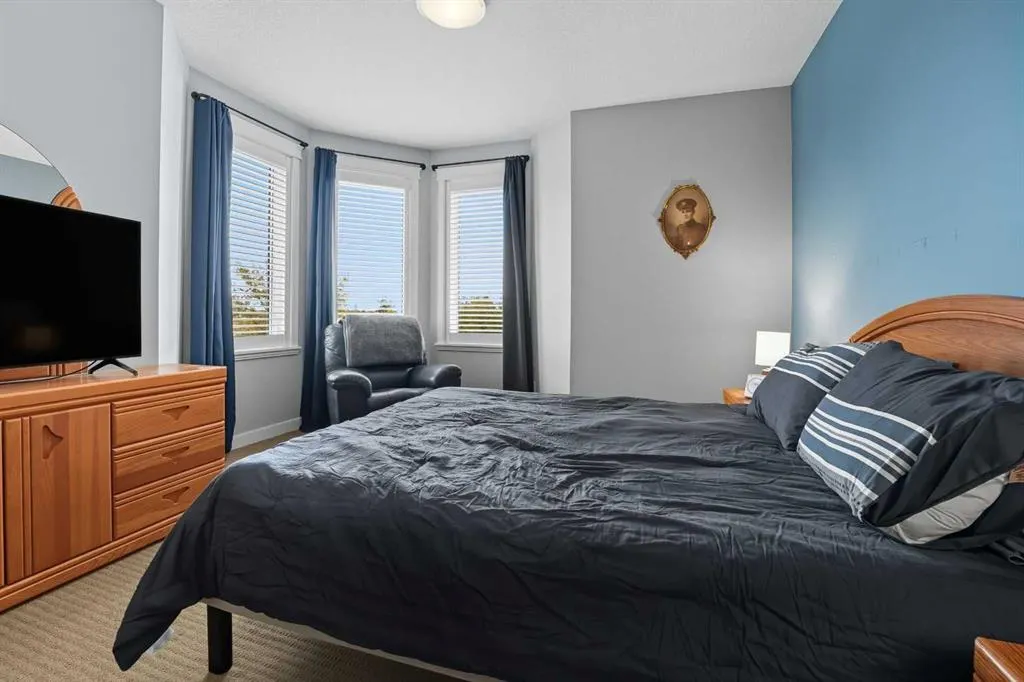 4707 50 Street, #310