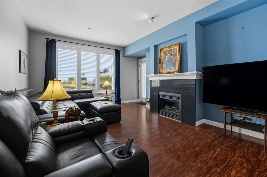 4707 50 Street, #310