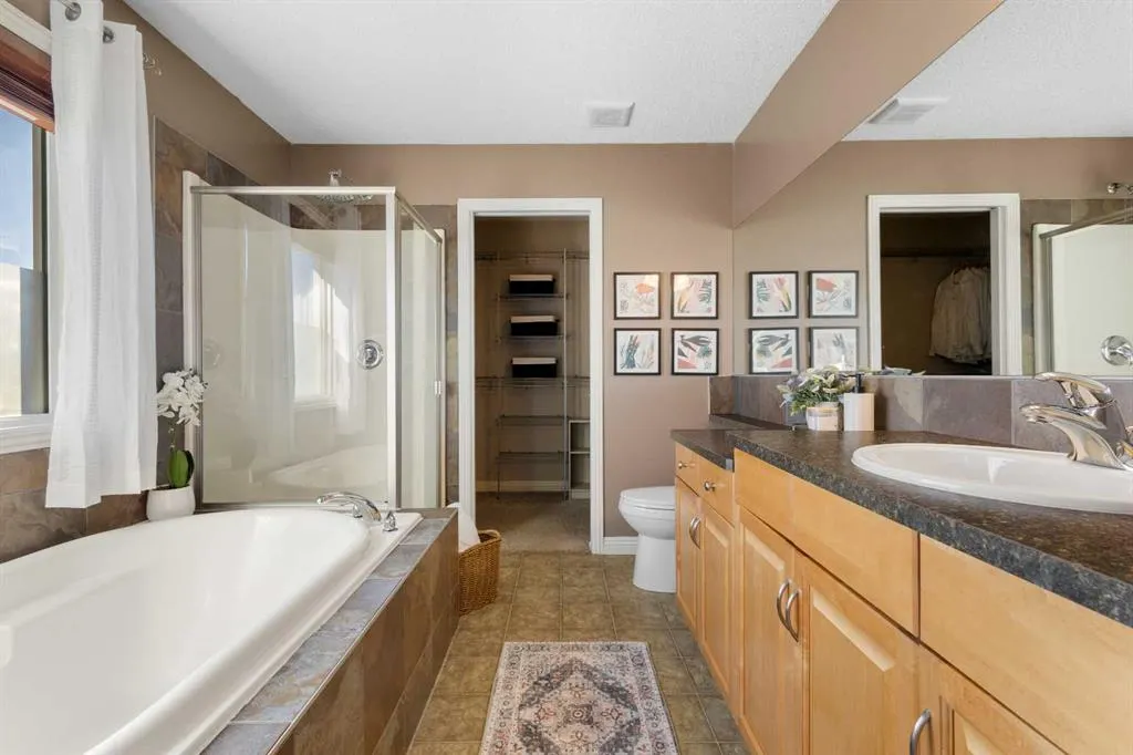 2227 Sagewood Heights SW