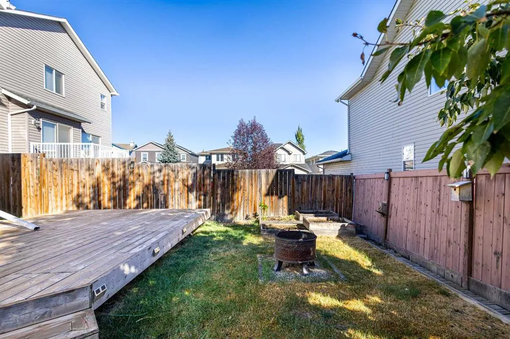 2227 Sagewood Heights SW