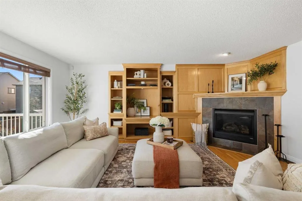 2227 Sagewood Heights SW