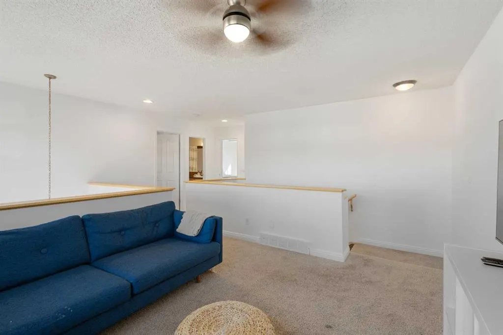 2227 Sagewood Heights SW