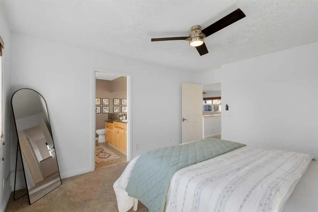 2227 Sagewood Heights SW