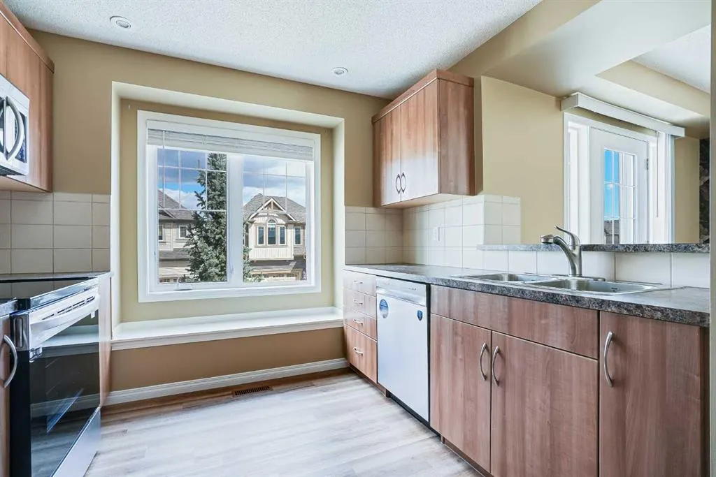 145 Windstone Avenue SW