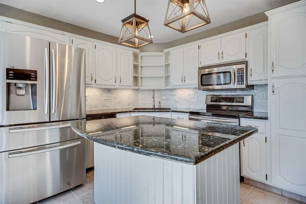 107 Wood Valley Drive SW