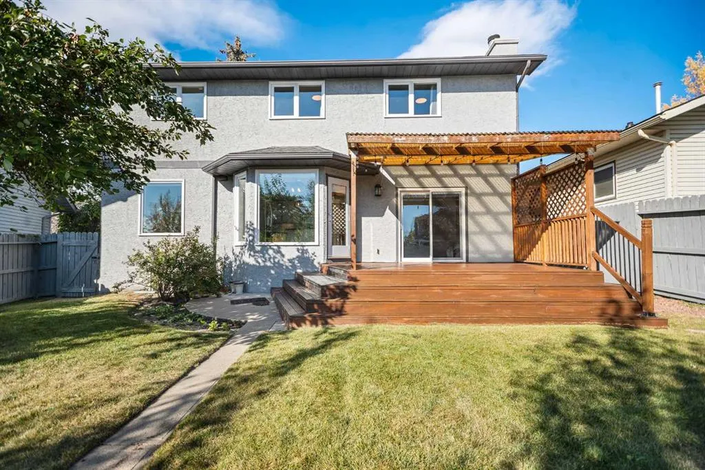 107 Wood Valley Drive SW