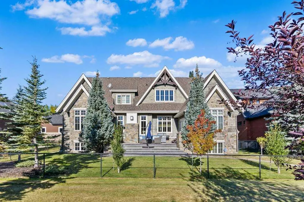 233 Heritage Isle
