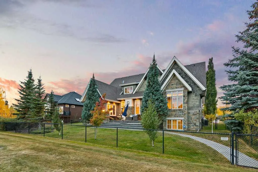 233 Heritage Isle