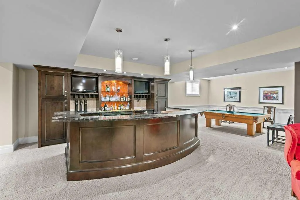 233 Heritage Isle