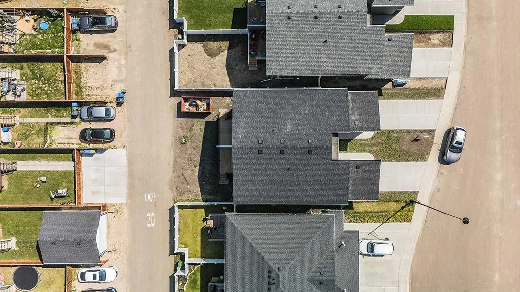 44 Earl Close