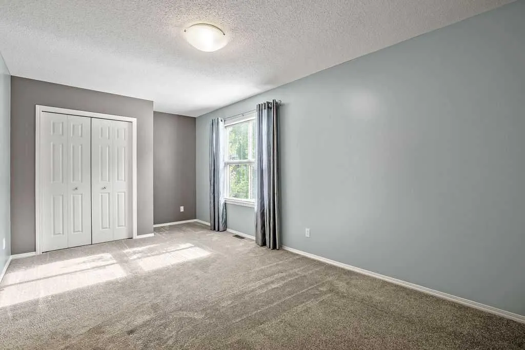 251 Bridlewood View SW